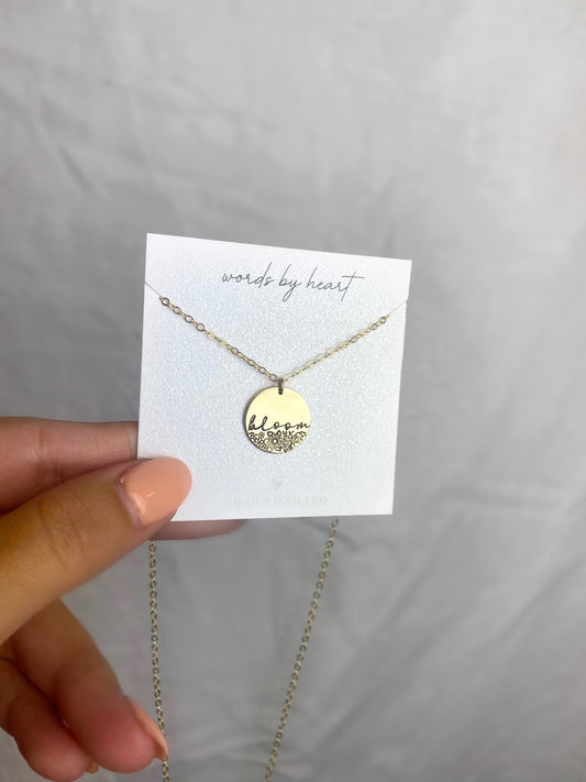 Bloom Disc Necklace